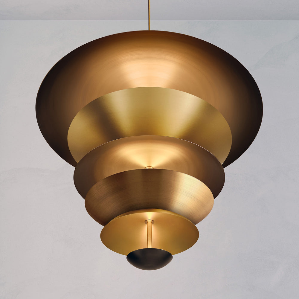 Carousel Chandelier Ore